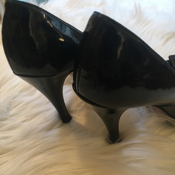 Moschino patent leather pumps - Picture 2 of 3